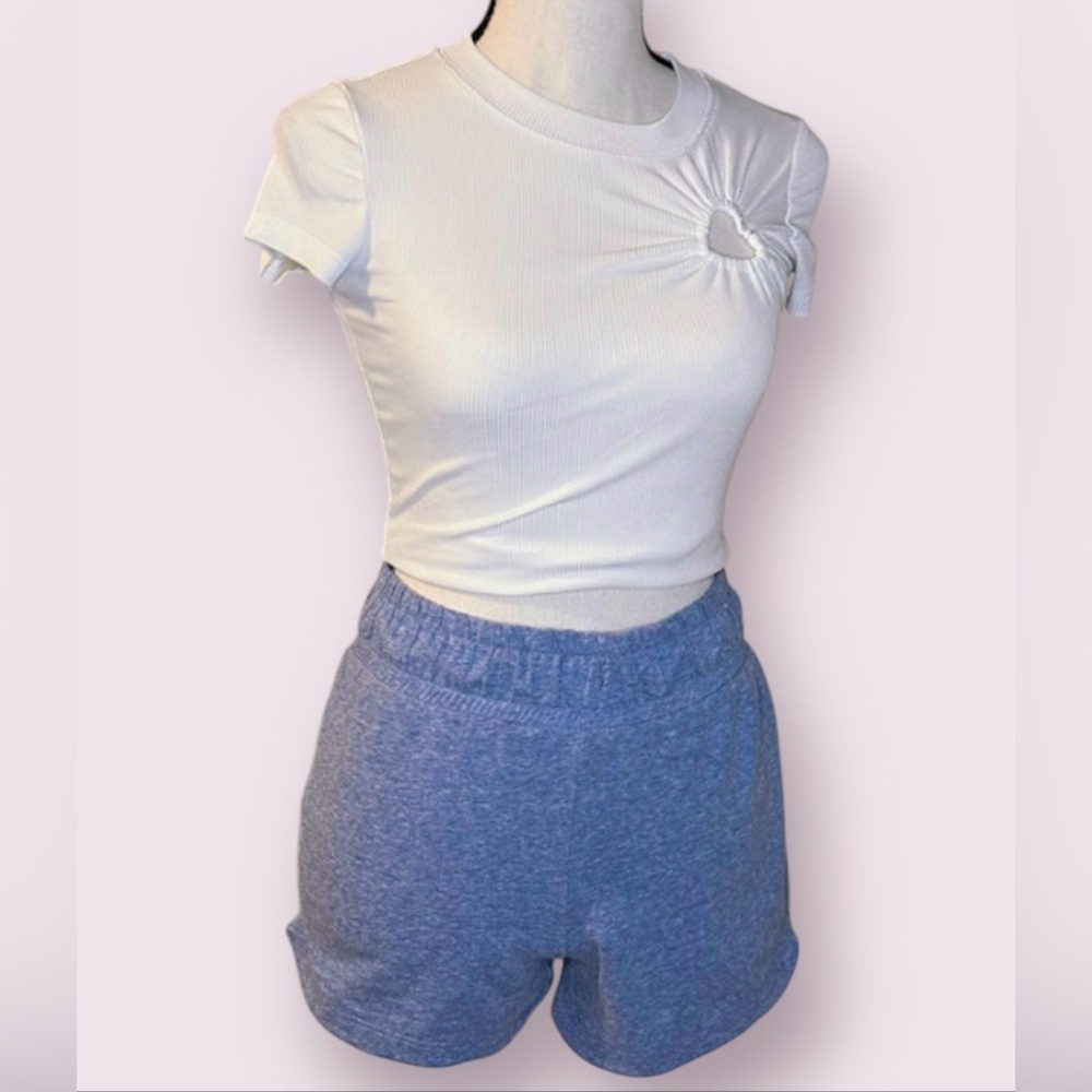 Cat & jack periwinkle athletic shorts size large girls